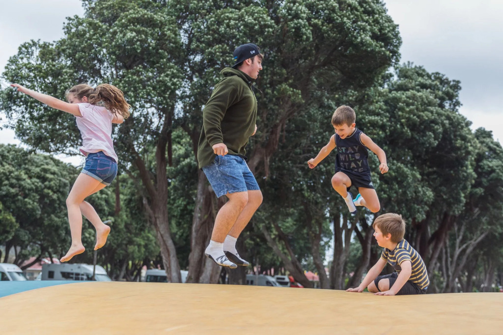 Wellington TOP 10 Holiday Park