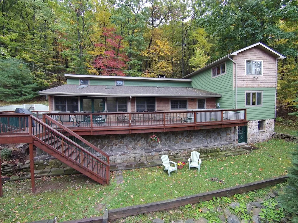 Oakleaf Lodge 5 Bedroom House