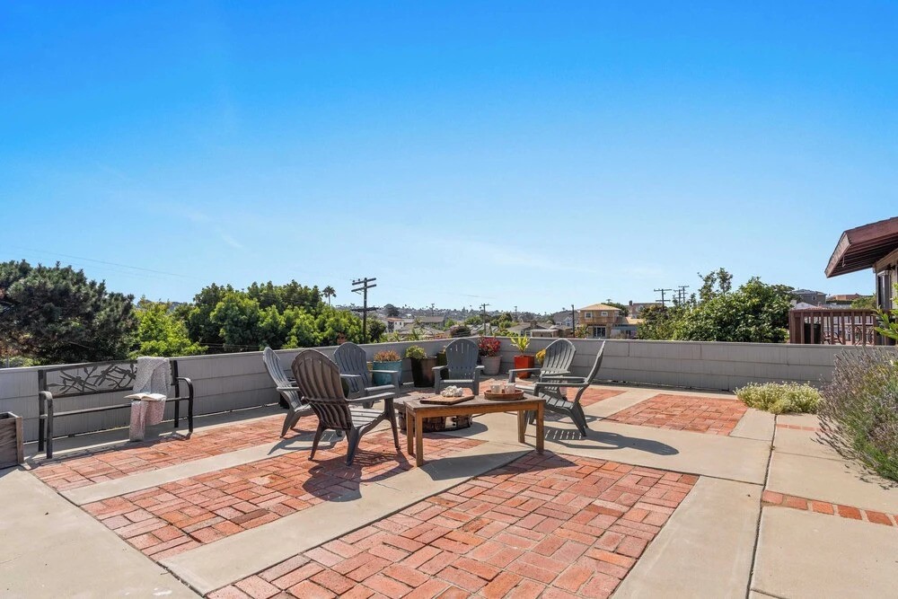 Point Loma Home w/ Putting Green, Firepit + Game Room & Beach Access Zola Street by Avantstay