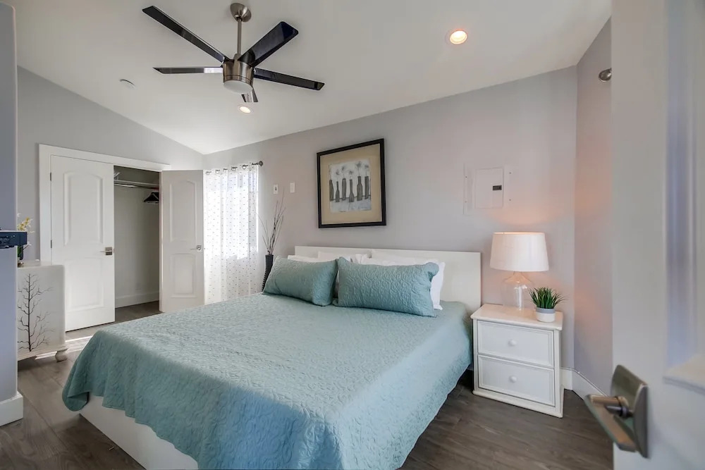 Point Break 4 8 Bedrooms 6.5 Bathrooms Villa