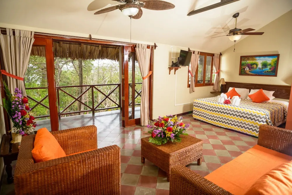 Apoyo Resort & Conference Center