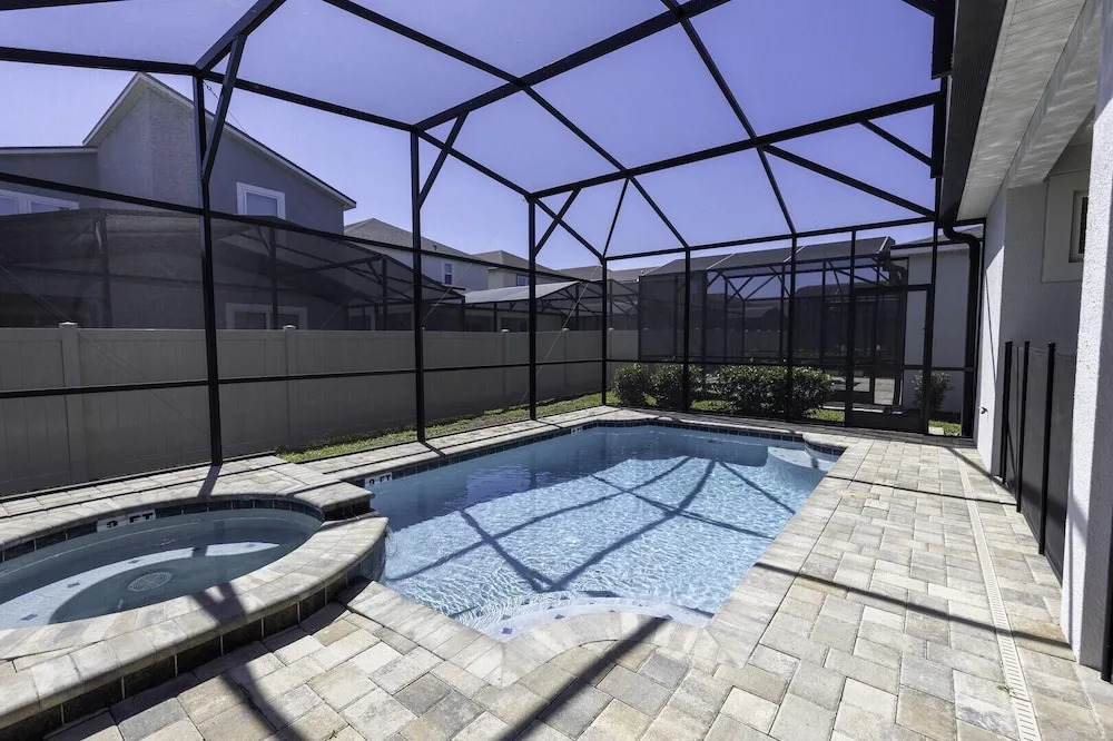 9002pct - Solara Resort