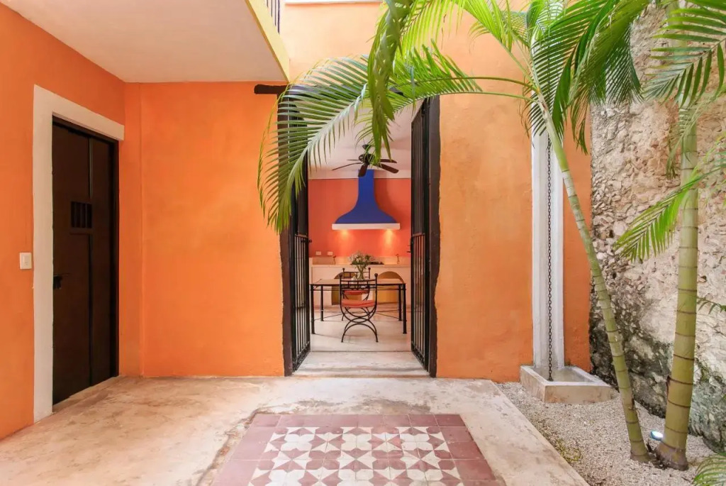 Casa Jade Hotel