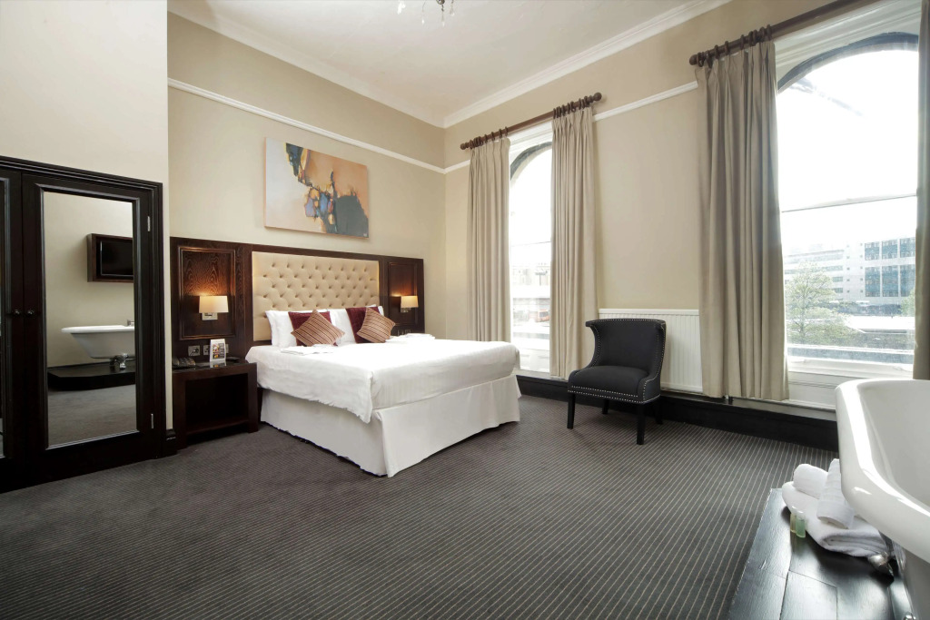 The Victoria Hotel, Bradford by Sunday