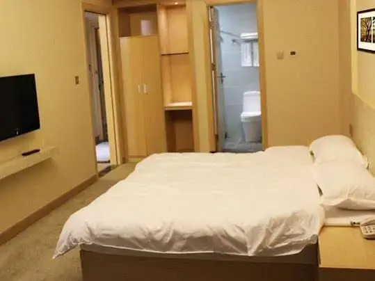 Tiga Hotel