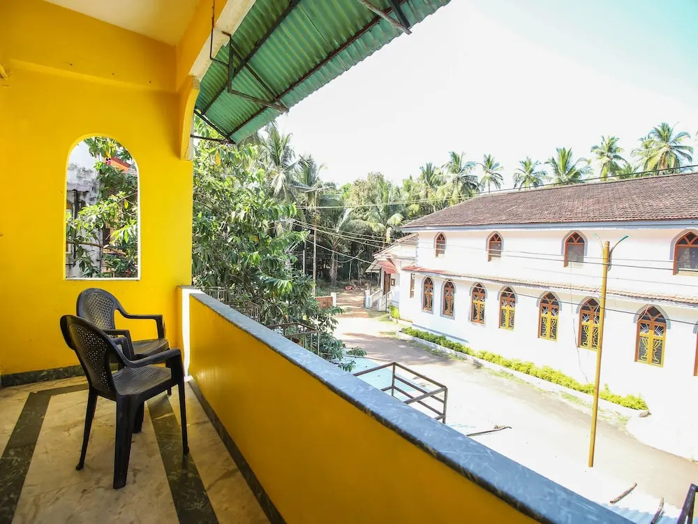 OYO 10837 Home Classic 2BHK Near Majorda Beach