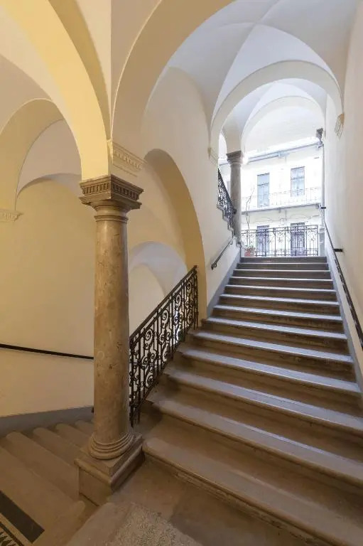 Andrassy Garden Apt in Center
