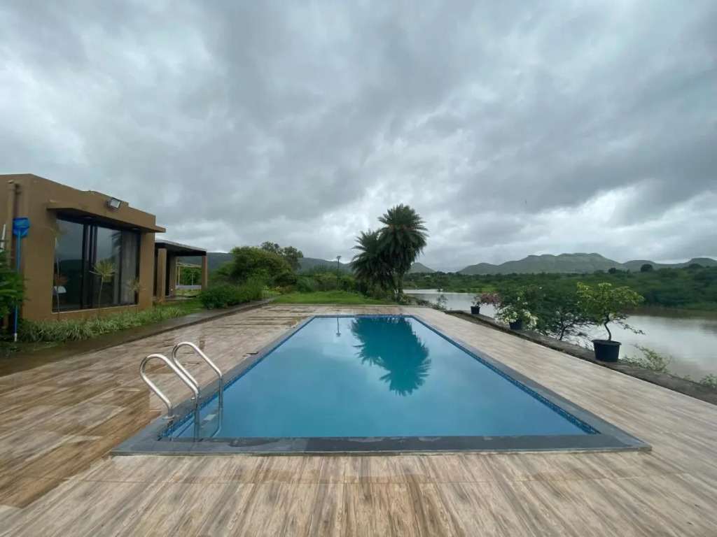 SaffronStays Rose Vineyard by the Lake