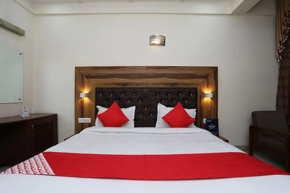 Oyo 30068 Hotel Kesar Palace