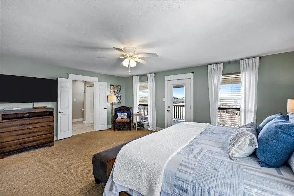 Bay Vista- New Listing In Terramar Beach, 4 Br/ 3 Ba, Boat Slip 4 Bedroom Home