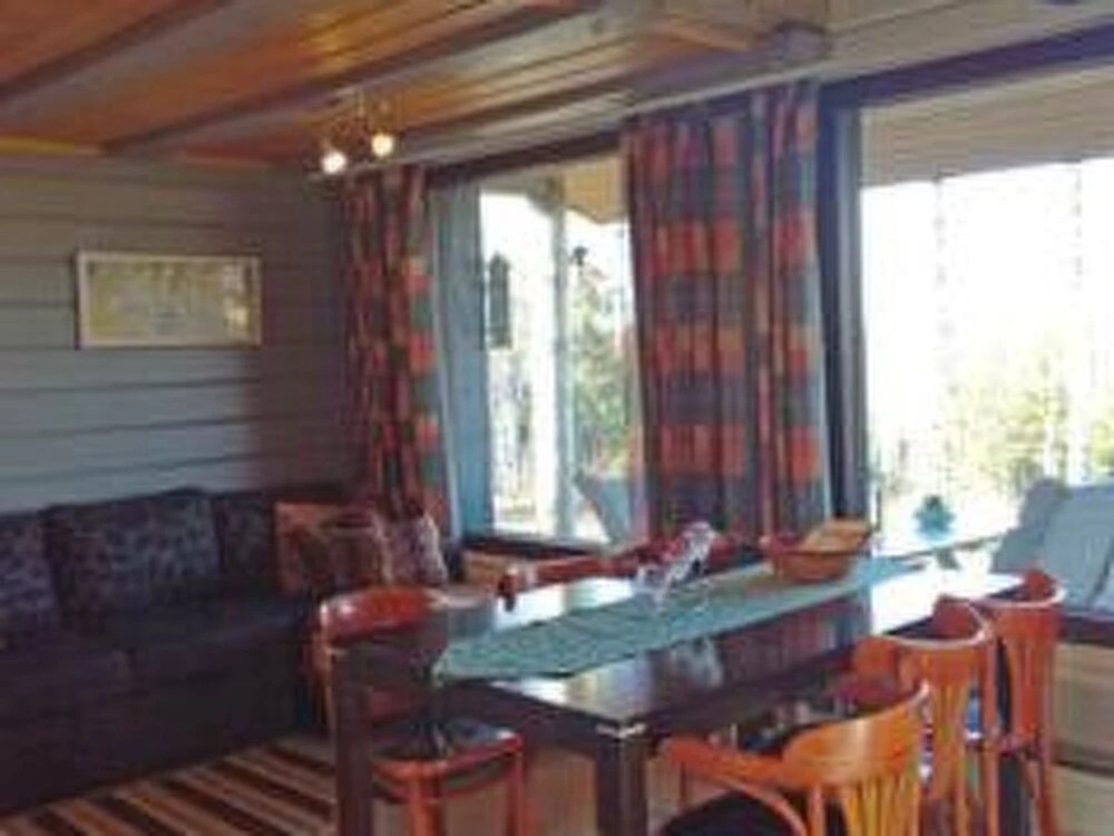 Holiday Home Mustalampi 5 satakieli