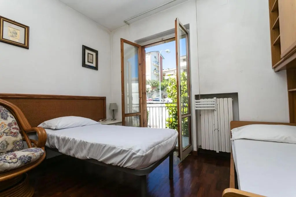 N39 - Numana, Villa Con Giardino a Due Passi Dal Mare
