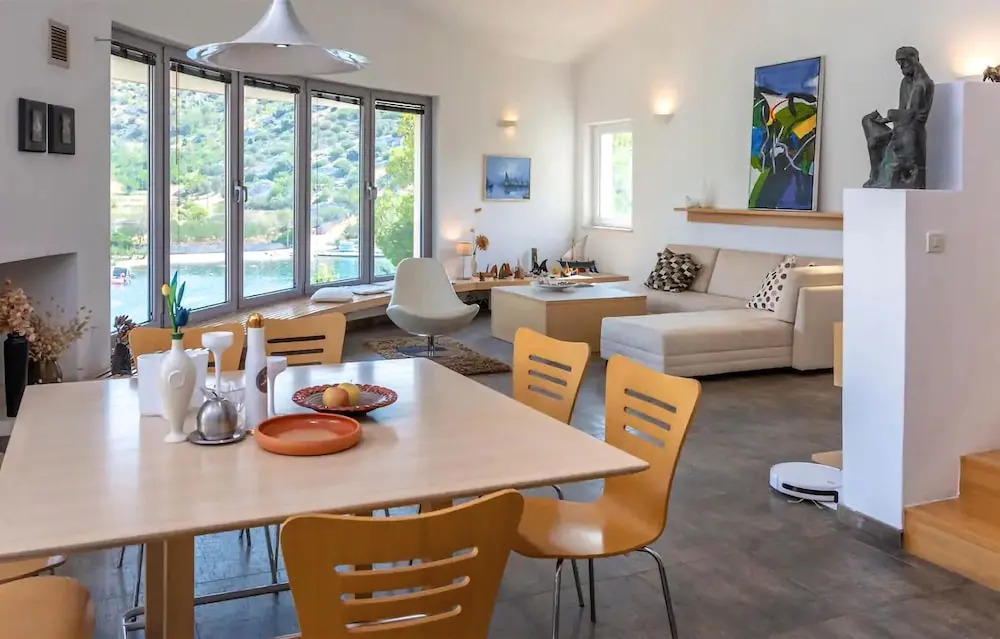 Beautiful Home in Bobovisca - Milna With Wifi and 3 Bedrooms