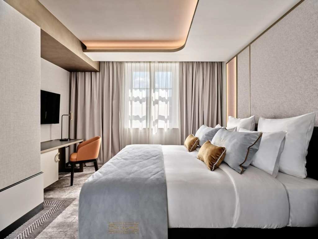 The Crown Krakow Center - Handwritten Collection ACCOR
