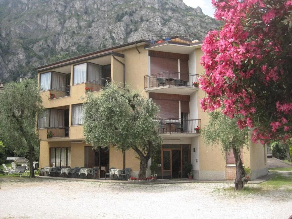 Albergo Villa Lori