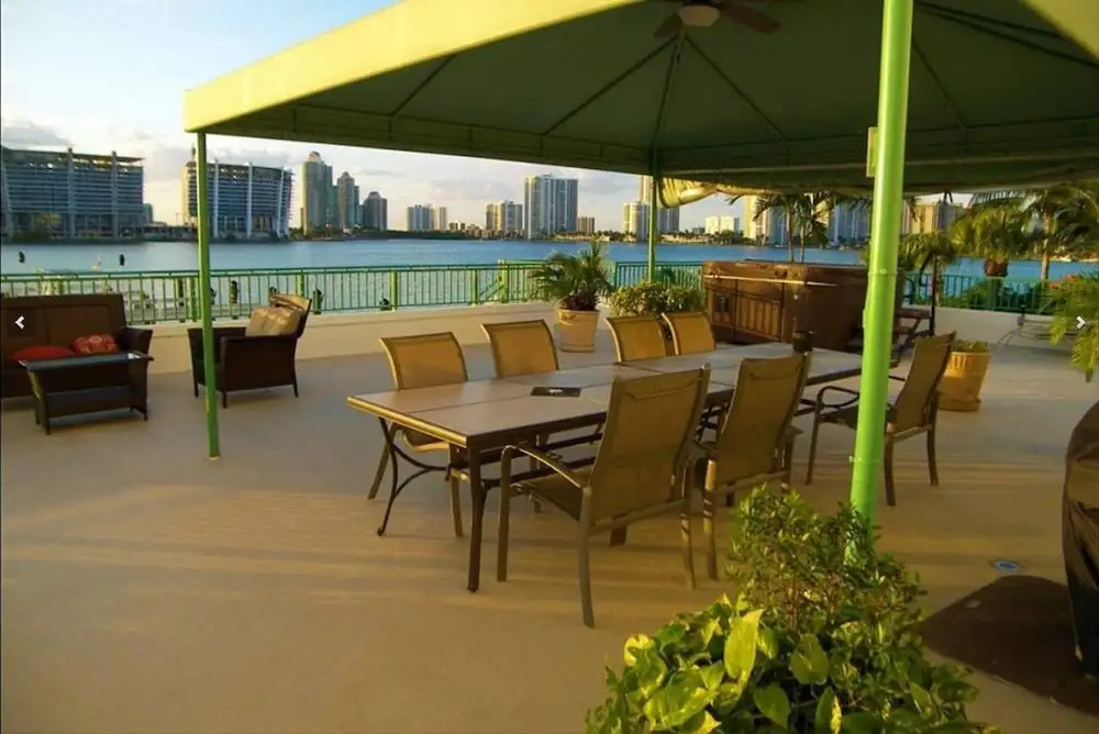 Le Montcalm 102 - Condo 4 People, Sunny Isles