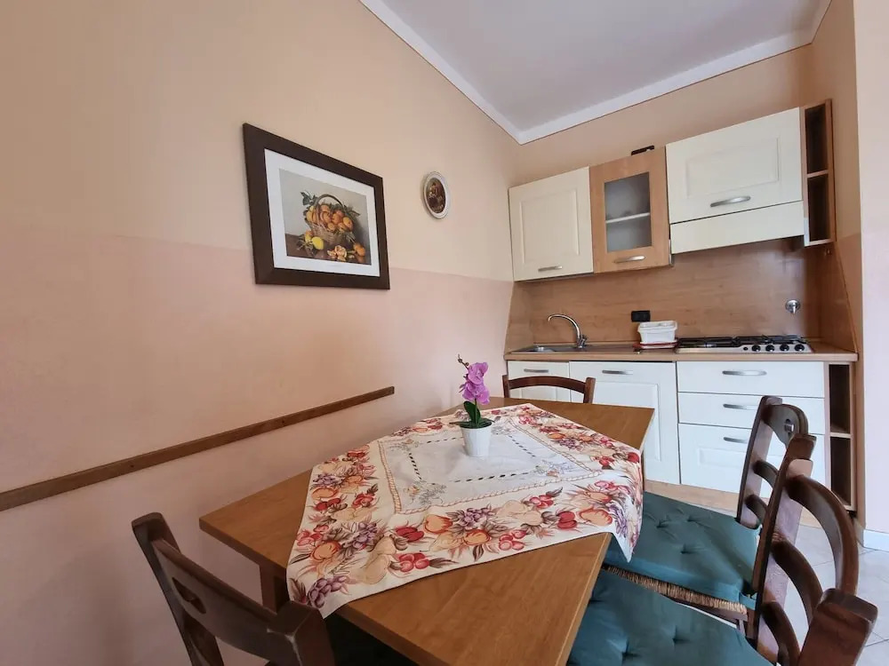 Cozy Apartment at the Center of Acquaviva-si