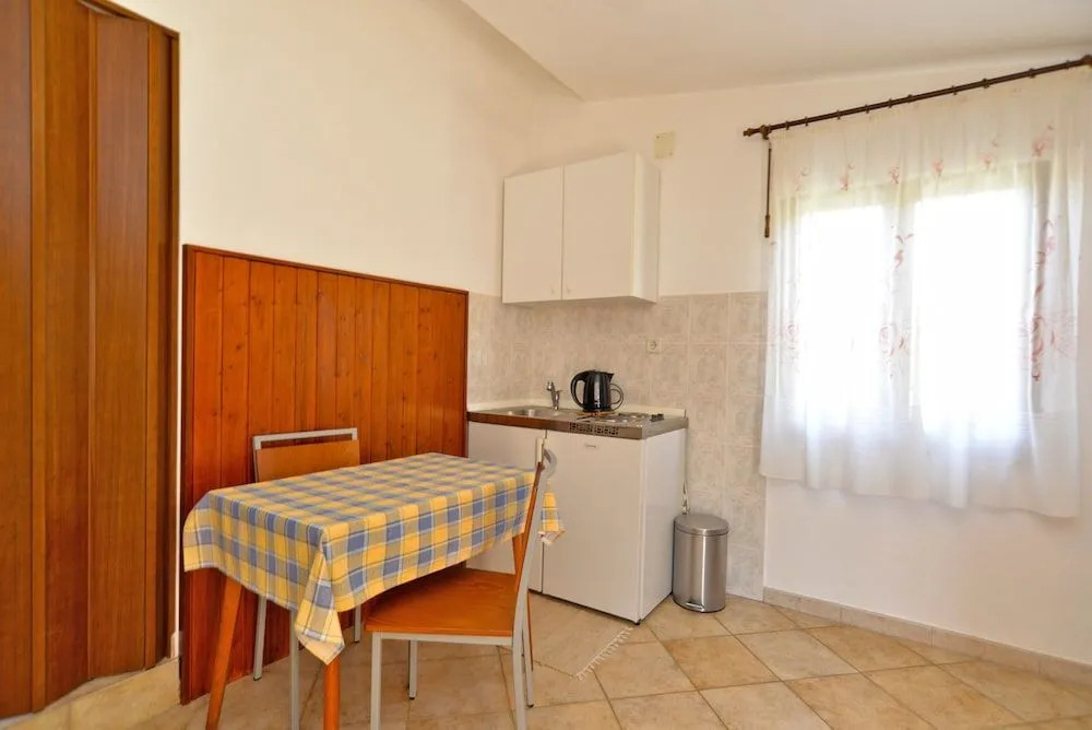 Apartment 1633
