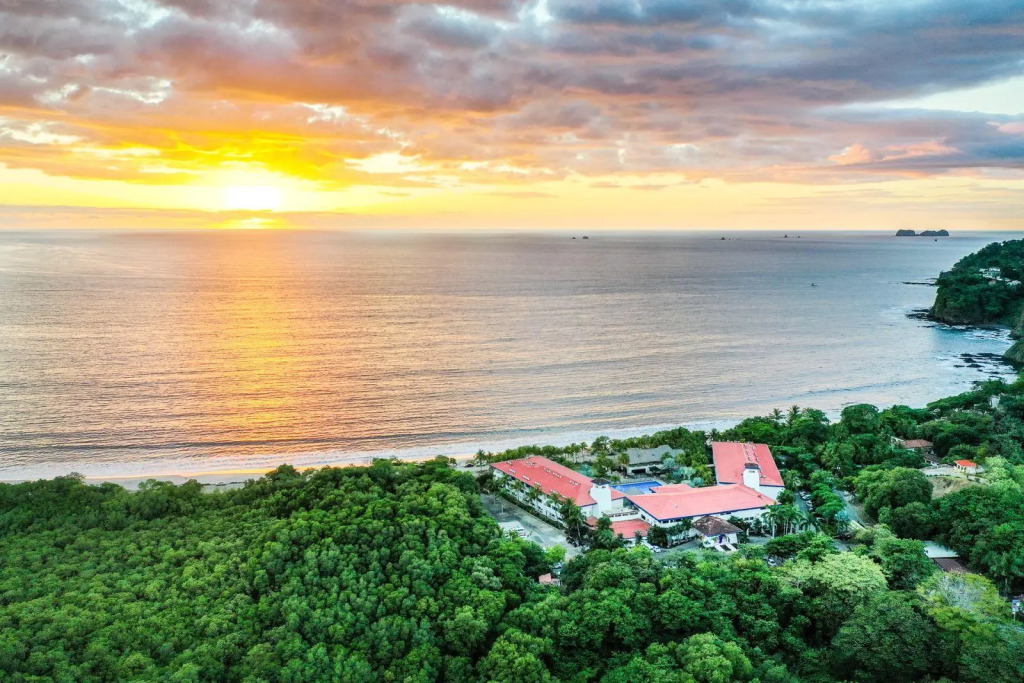 Margaritaville Beach Resort Playa Flamingo