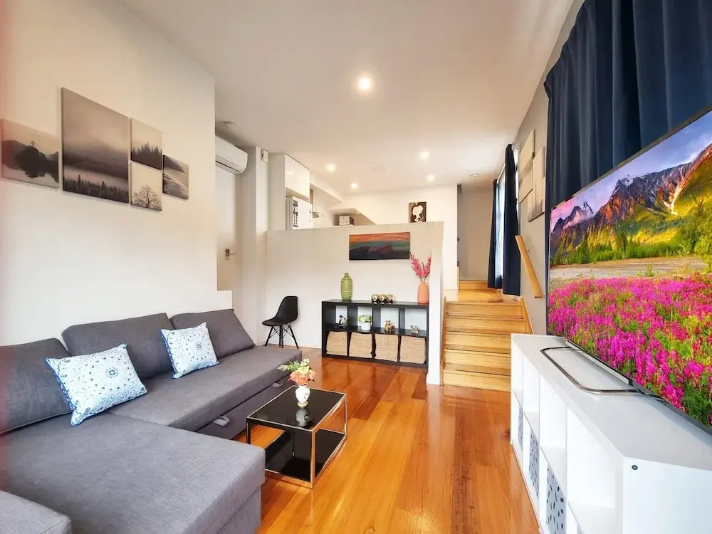 Rosie Townhouse at Gordon - Prime Location