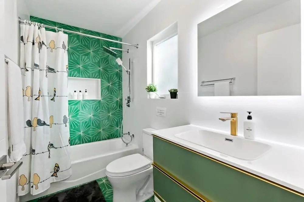 Marbella Lane - SJ Designer Home 3BR Ldry P