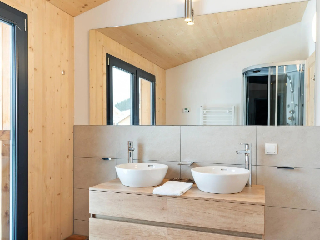 Deluxe Holiday Home in Hohentauern with Hot Tub
