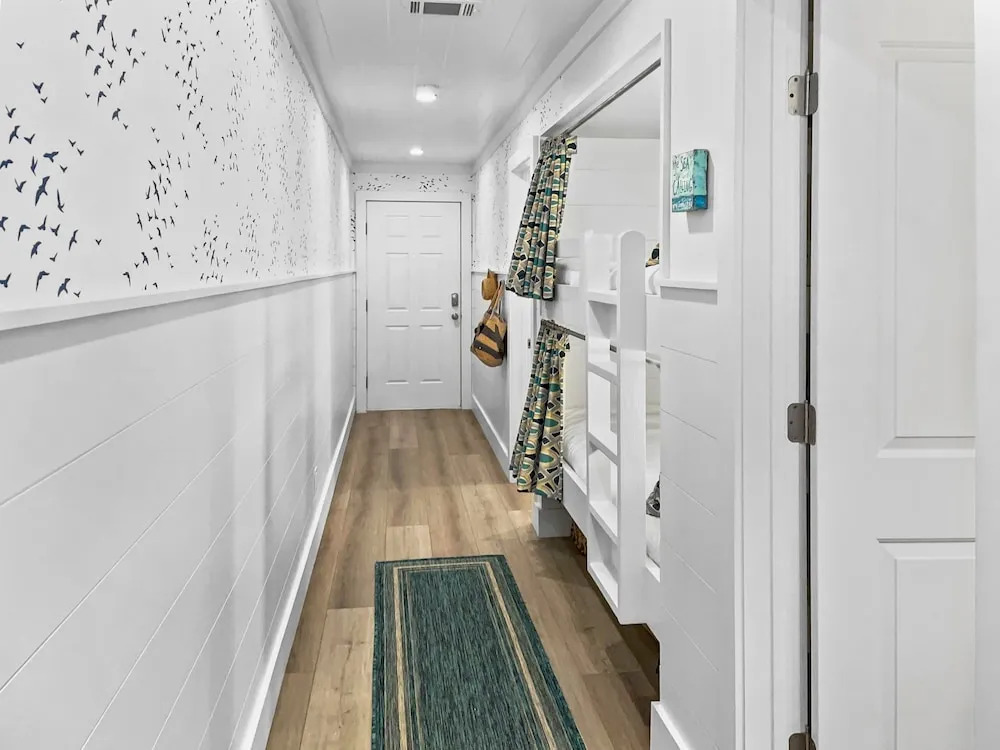 Endless Waves -208 ES - 1 Br condo by RedAwning