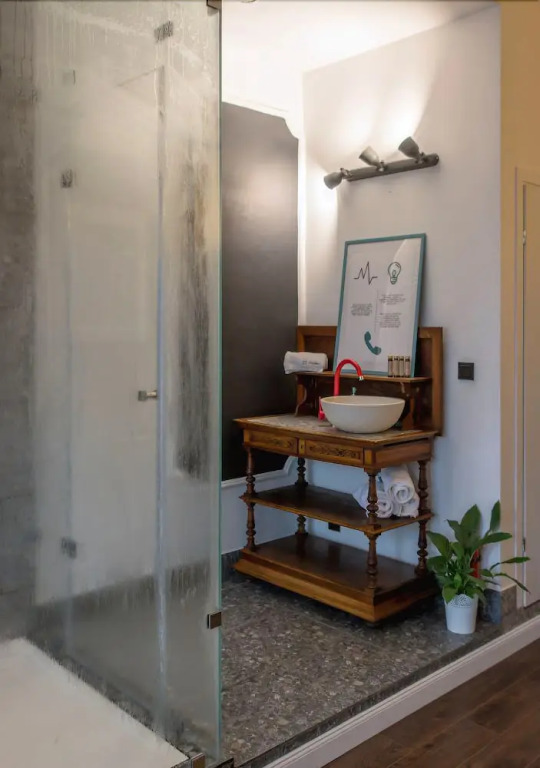 Klasyczno Nowoczesny Loft z wykuszem