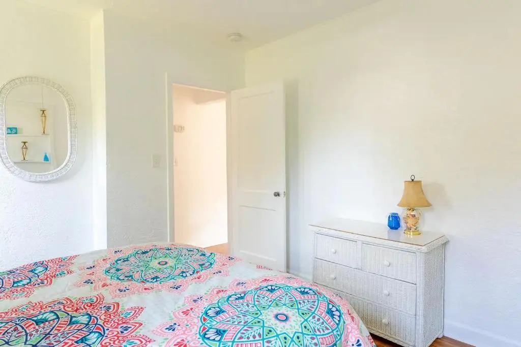 Sky Spacious Bungalow walking distance from beach! Name Sky Side A