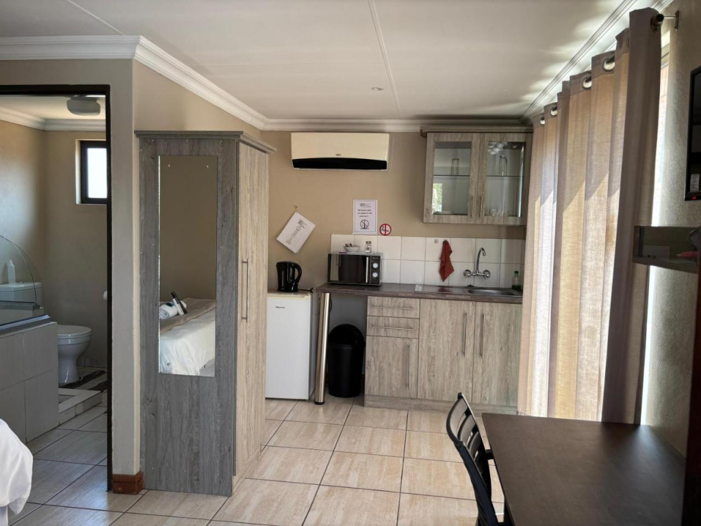 High Breeze Lodge