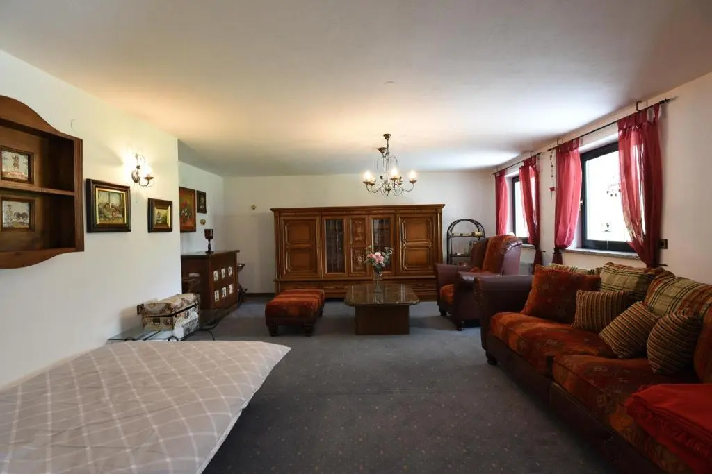 LakeView Apartment