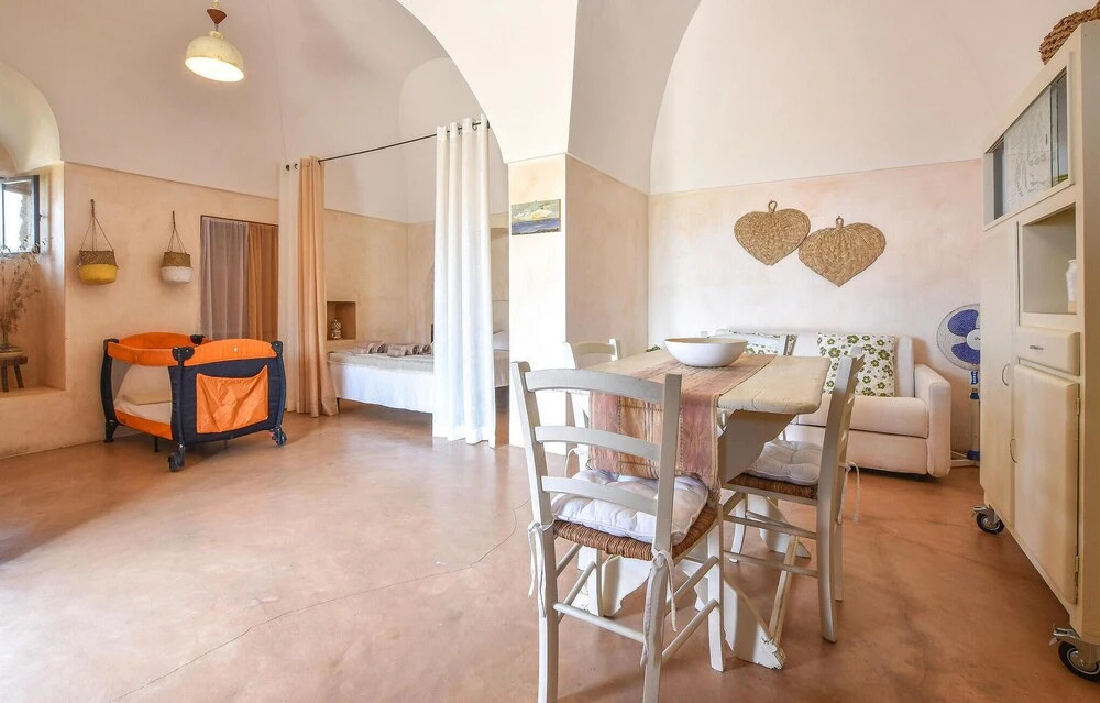 Nice Home in Pantelleria With Wifi