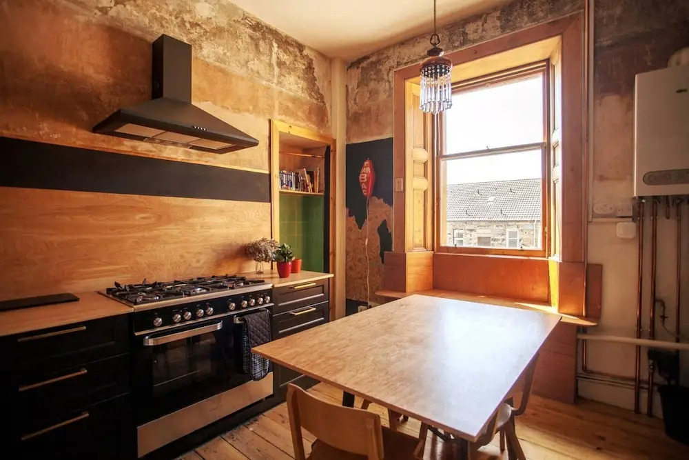 Lawrence Street Apartment
