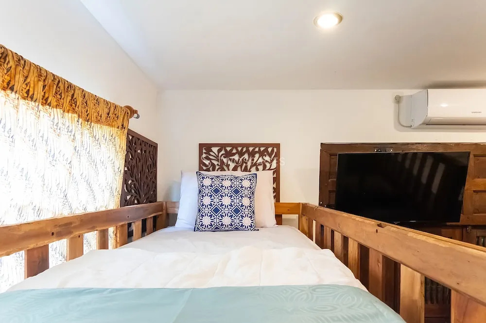 TwoSpaces Living at Kayu Beach Villa, Nusa Dua Beach