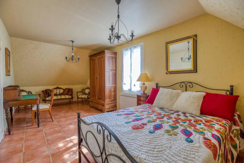 House With 4 Bedrooms in Faverolles, With Indoor Pool, Enclosed Garden