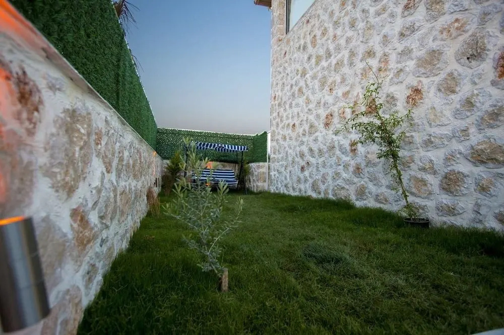 Villa Moon