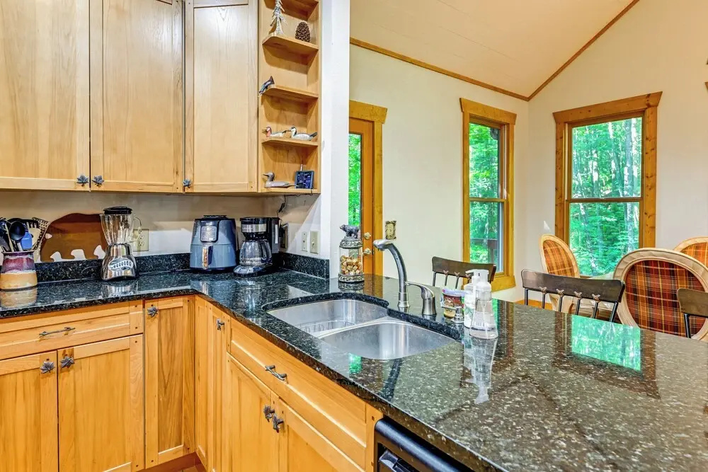 Creekside Lodge ~ 4 Mi to Sapphire Valley Resort!