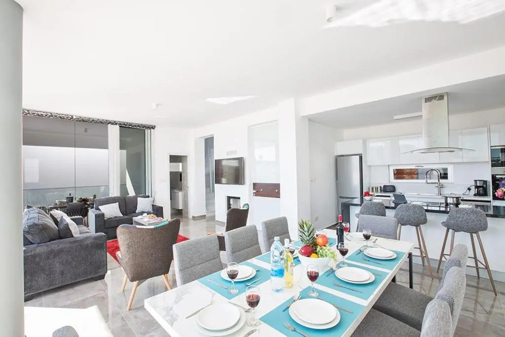 Villa Olive Loux,Brand New, Exquisite 5Bdr Protaras Villa With Pool
