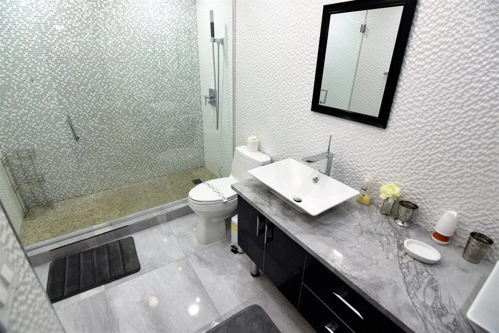Spectacular Ocean View -  2 Beds + 2 Baths On The Beach