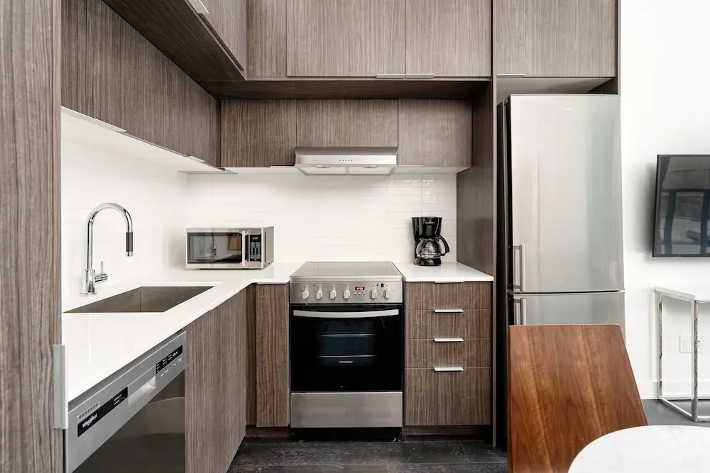 Beautiful Griffintown Suites by Sonder
