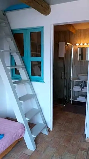 PuraVida Divehouse