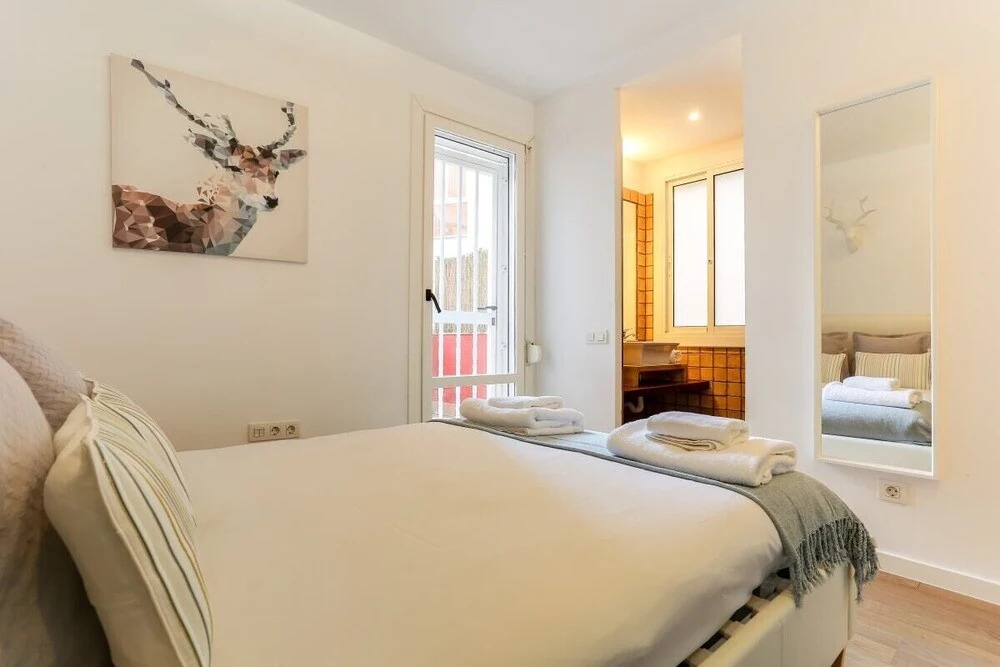 Beautiful Cosy 1 Bed Close to BCN