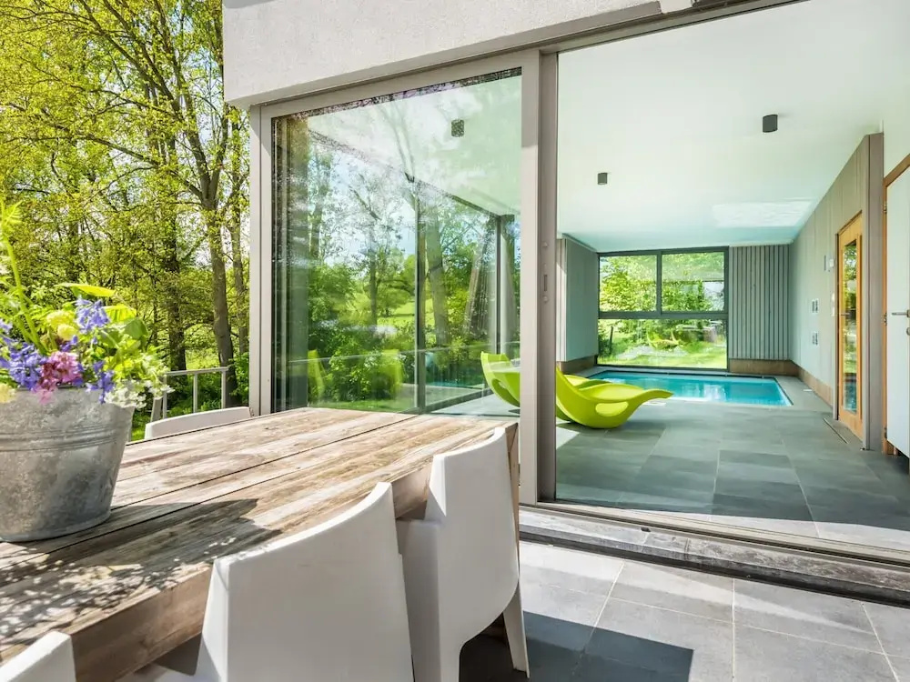 Holiday Home in Noiseux With Indoor Pool