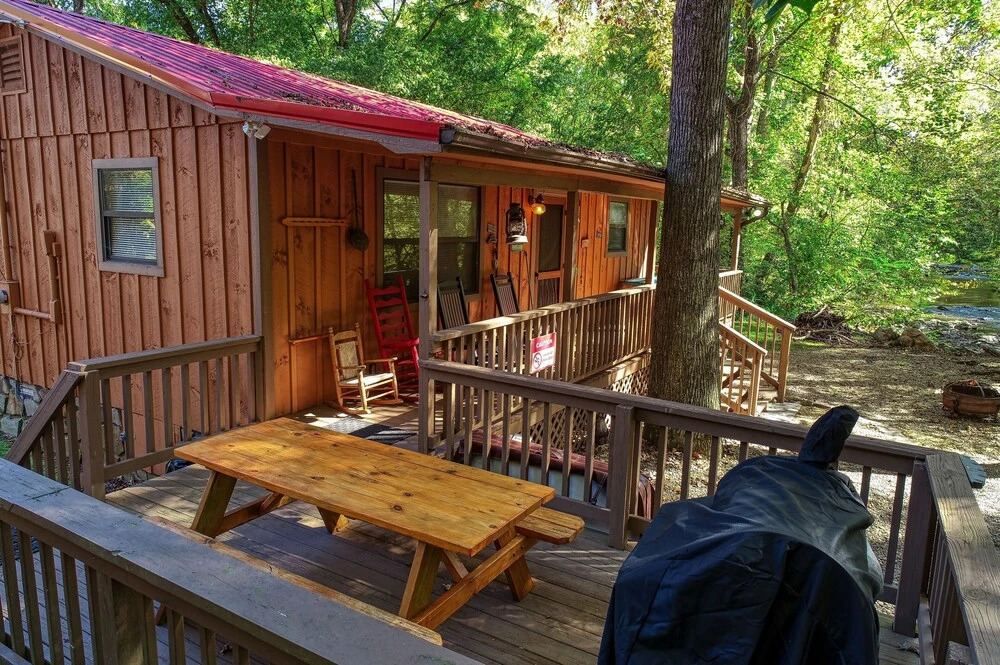 Wandering Creek - 2 Bedrooms, 1 Baths, Sleeps 6 Cabin by RedAwning