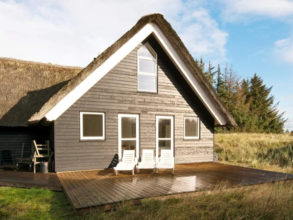Delightful Holiday Home in Romo With Whirlpool