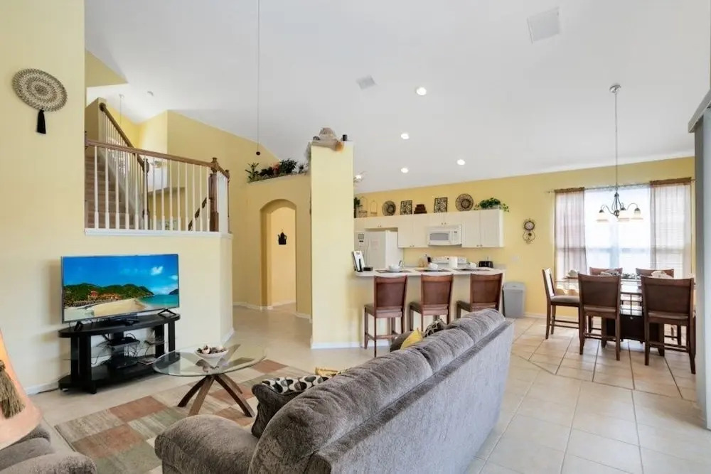 Fantastic Resort 5br House - South Facing Pool/spa 5 Bedroom Villa by RedAwning