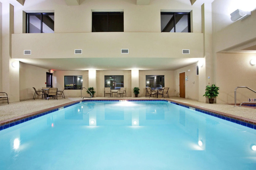 Holiday Inn Express Hotel & Suites Lewisburg by IHG
