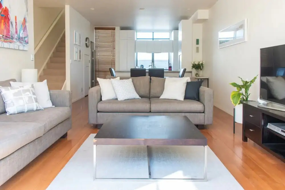 Stylish 2 Bedroom Townhouse in Heart of Ponsonby
