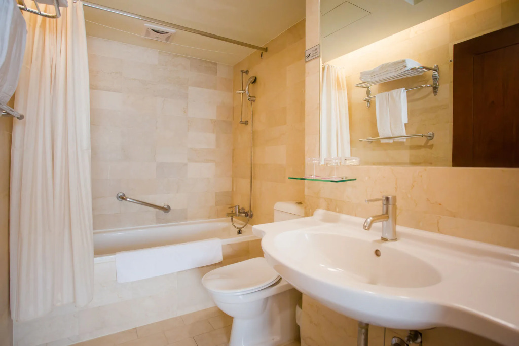 Mou Hotel Debao