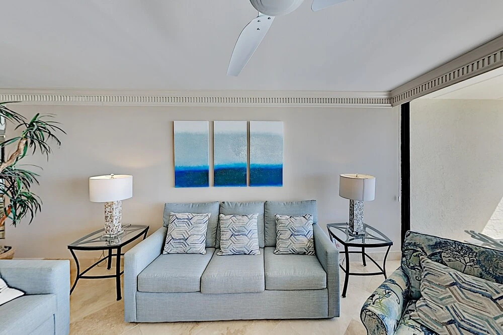 New Listing! Mid-island Marvel W/ Gym & Pools 2 Bedroom Condo